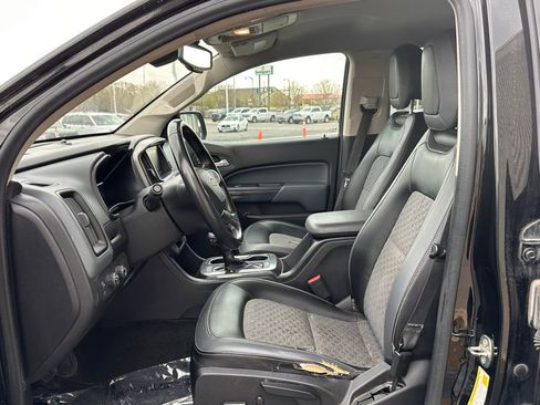 Used 2015 Chevrolet Colorado Z71 image 11