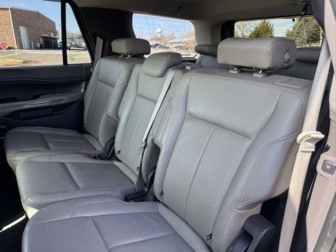 Used 2019 Ford Expedition XLT w/ Equipment Group 202A image 14