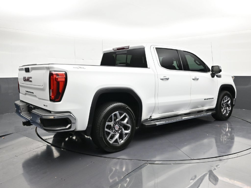 Used 2023 GMC Sierra 1500 SLT w/ SLT Premium Plus Package AWD/4WD image 5