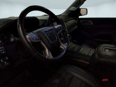 Used 2018 GMC Yukon Denali w/ Denali Ultimate Package image 4