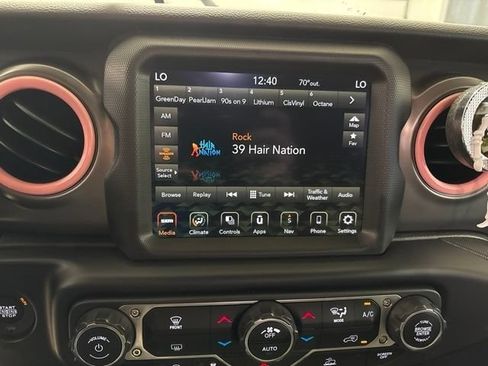 Used 2021 Jeep Wrangler Sport AWD/4WD image 18