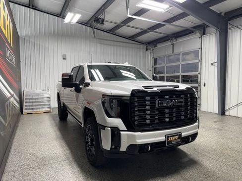 Used 2025 GMC Sierra 2500 Denali Ultimate AWD/4WD image 19