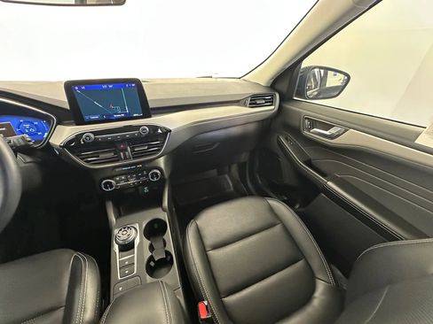 Used 2022 Ford Escape SEL w/ Technology Package AWD/4WD image 28