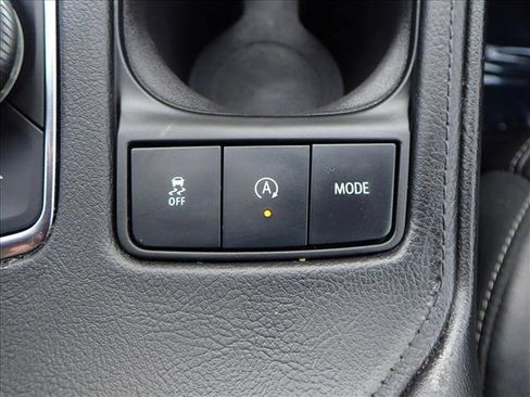 Used 2024 Cadillac XT4 Premium Luxury image 23