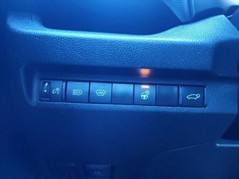 Used 2023 Toyota RAV4 XLE Premium image 20