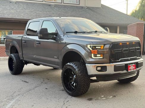 Used 2016 Ford F150 XLT image 2