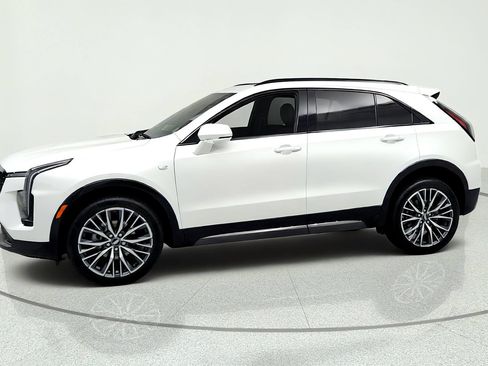 Certified 2024 Cadillac XT4 Sport AWD/4WD image 2