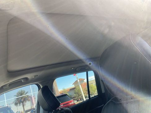 Used 2023 Jeep Grand Cherokee 4WD 4xe image 12