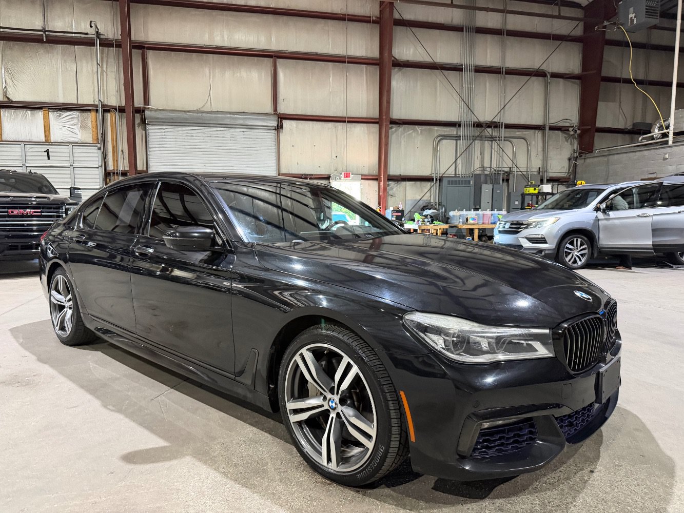Used 2016 BMW 750i xDrive AWD/4WD image 2
