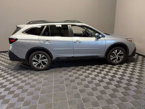 Used 2022 Subaru Outback Limited AWD/4WD image 7