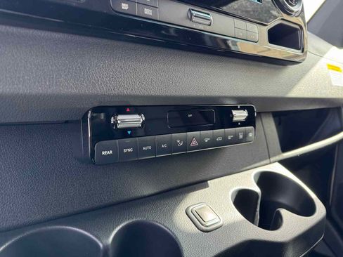 New 2025 Mercedes-Benz Sprinter 2500 image 23