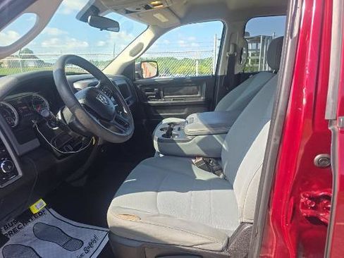 Used 2019 RAM 1500 Express RWD image 10