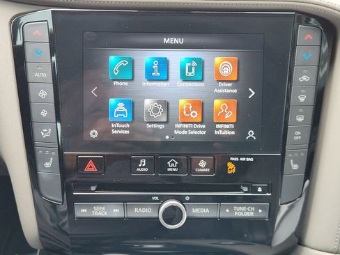 Used 2023 INFINITI QX50 Luxe AWD/4WD image 18