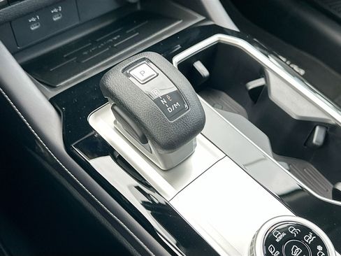 New 2026 Mitsubishi Outlander ES image 12