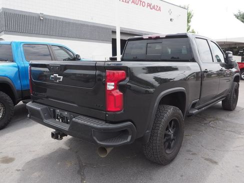 Used 2024 Chevrolet Silverado 3500 LTZ w/ LTZ Plus Package AWD/4WD image 4