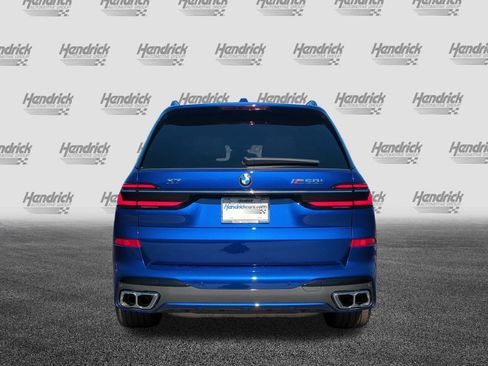 Used 2025 BMW X7 M60i image 9