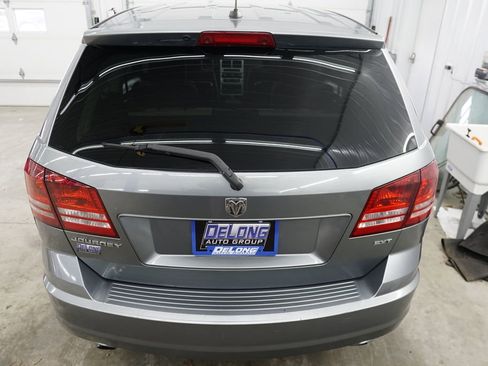 Used 2009 Dodge Journey SXT w/ Flexible Seating Group FWD image 12