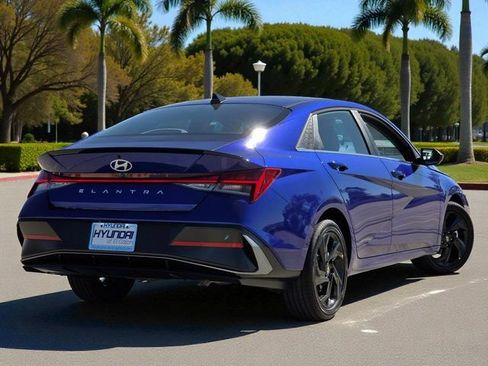 New 2026 Hyundai Elantra SEL Sport image 5