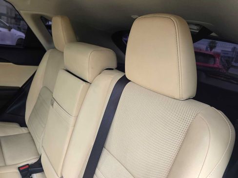 Used 2015 Lexus NX 300h FWD w/ Premium Package image 18