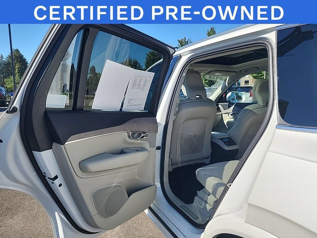 Certified 2024 Volvo XC90 B5 Plus w/ Protection Package Premier AWD/4WD image 15