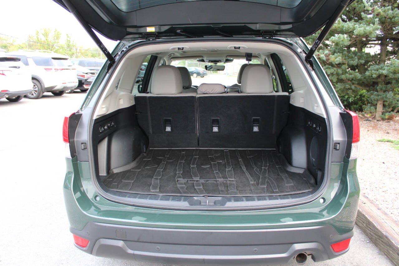 Used 2023 Subaru Forester Limited AWD/4WD image 17