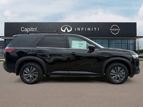 New 2025 Nissan Pathfinder SV w/ SV Premium Package image 3