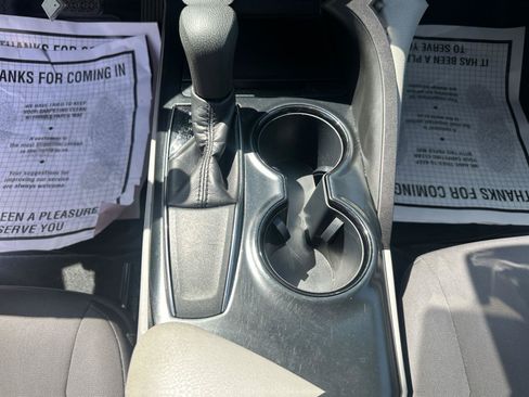 Used 2020 Toyota Camry LE FWD image 23