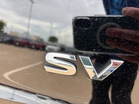 Used 2023 Nissan Rogue SV FWD image 10