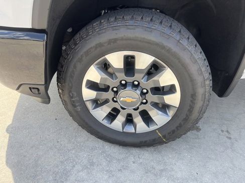 New 2024 Chevrolet Silverado 2500 Custom w/ Custom Value Package image 40