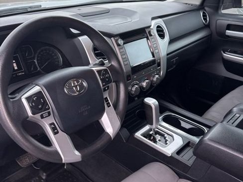 Used 2019 Toyota Tundra SR5 w/ SR5 Upgrade Package image 10