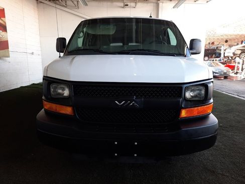 Used 2014 Chevrolet Express 2500 LS image 3