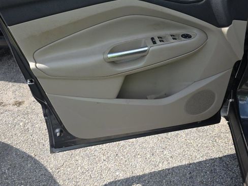Used 2018 Ford Escape SEL FWD image 10