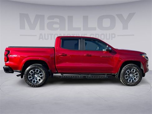 Used 2025 Chevrolet Colorado Z71 w/ Technology Package image 6