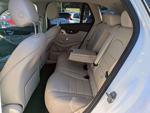 Used 2020 Mercedes-Benz GLC 300 image 15