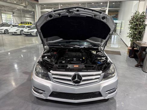 Used 2013 Mercedes-Benz C 250 Sedan image 34