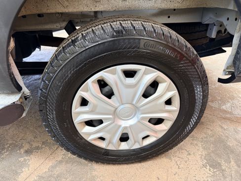 Used 2025 Ford Transit 250 Low Roof w/ Exterior Upgrade Package RWD image 6