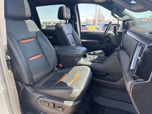 Used 2024 GMC Sierra 2500 AT4 w/ AT4 Premium Plus Package image 12