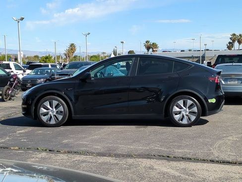 Used 2023 Tesla Model Y Long Range AWD/4WD image 5