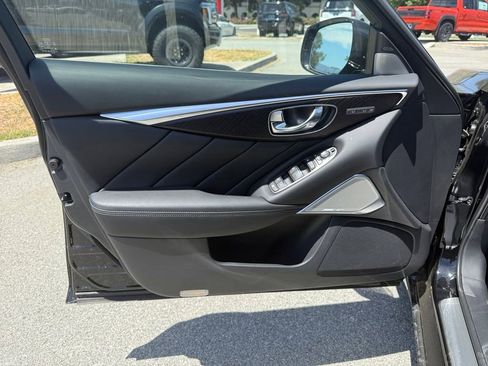 Used 2024 INFINITI Q50 Sensory image 13