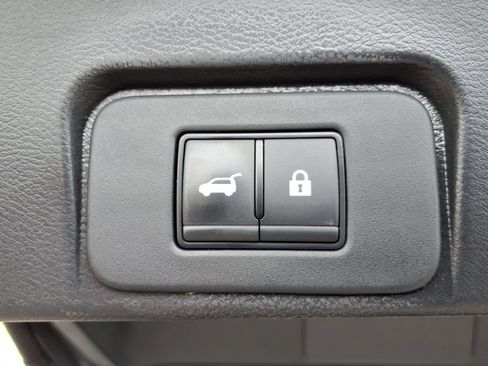 Certified 2023 Nissan Rogue SV w/ SV Premium B Package AWD/4WD image 13
