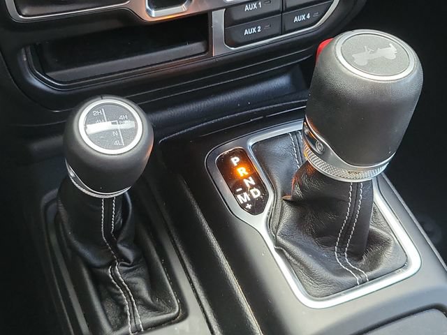 Used 2023 Jeep Wrangler Unlimited Sahara AWD/4WD image 30