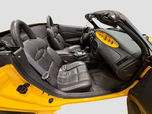 Used 2000 Plymouth Prowler RWD image 17