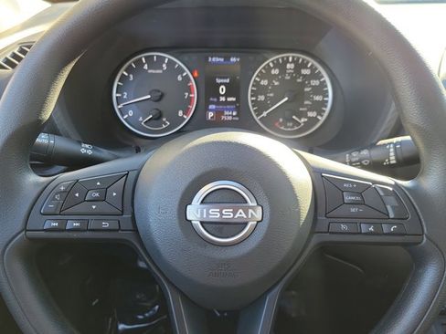 Used 2025 Nissan Sentra S image 19