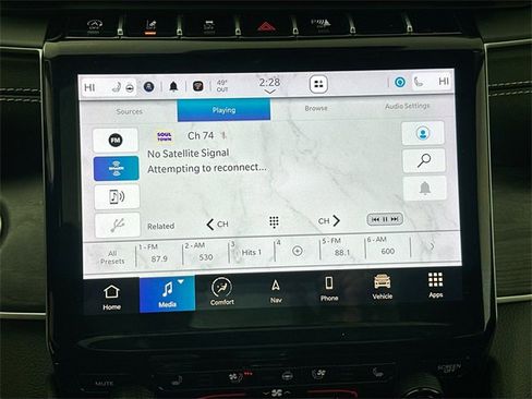 Used 2023 Jeep Grand Cherokee Limited w/ Luxury Tech Group II image 13