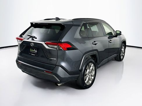 Used 2019 Toyota RAV4 Limited w/ Advanced Technology Package FWD image 9