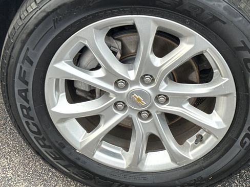 Used 2020 Chevrolet Equinox LT image 9