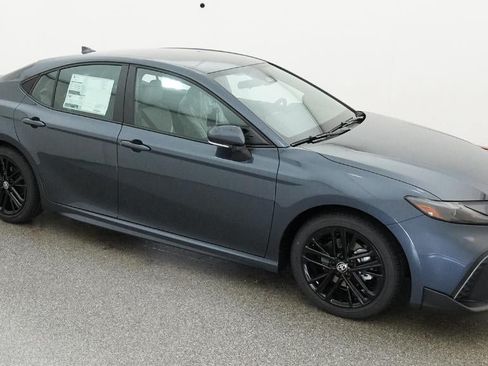 New 2026 Toyota Camry SE FWD image 12