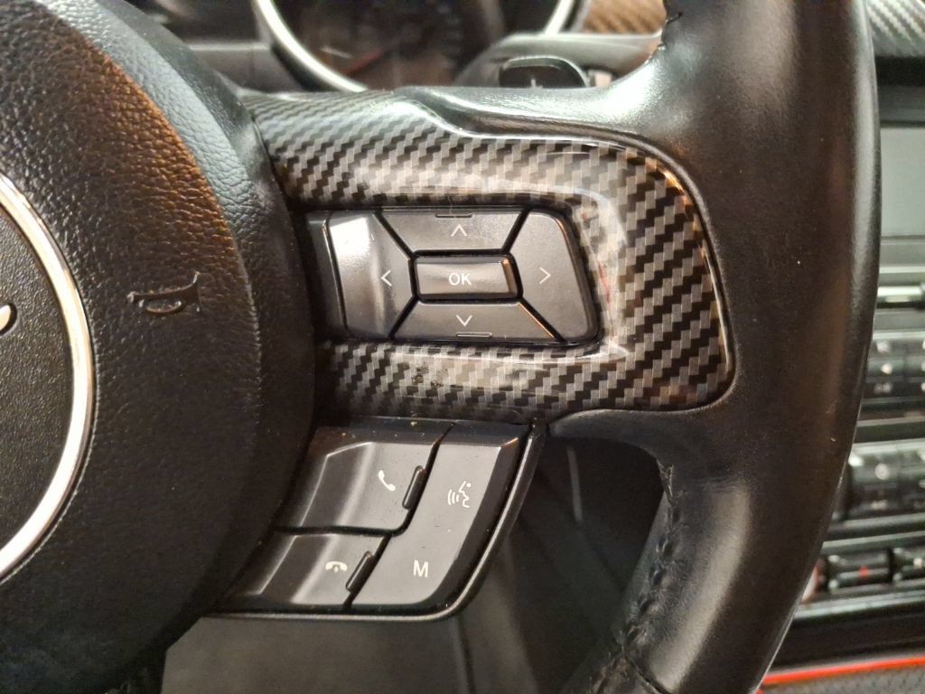 Used 2018 Ford Mustang Coupe RWD image 18