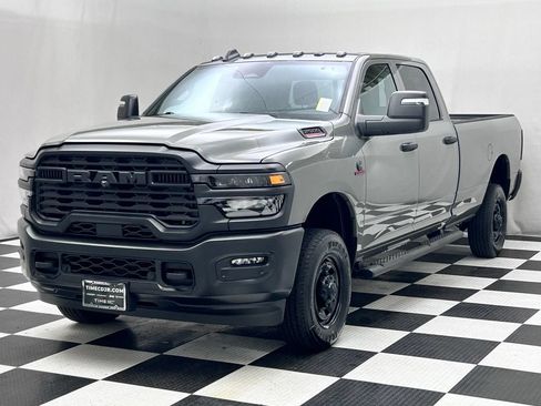 New 2026 RAM 2500 Tradesman AWD/4WD image 4