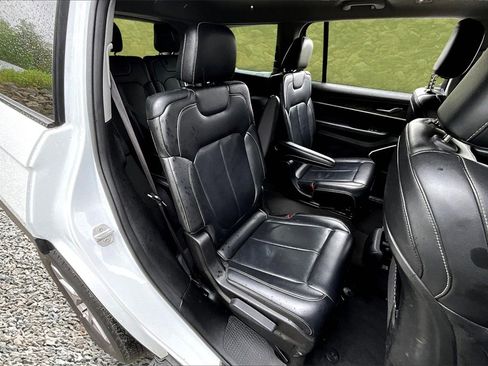 Used 2021 Jeep Grand Cherokee L Limited image 26